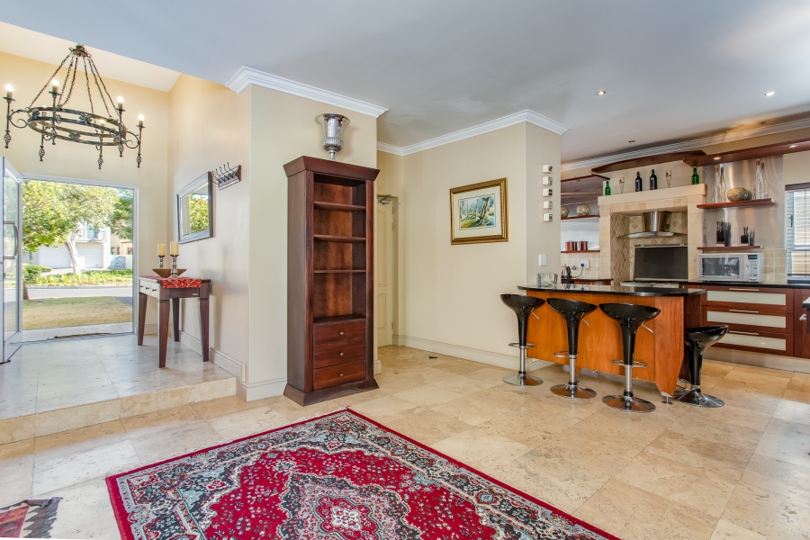 To Let 4 Bedroom Property for Rent in Boschenmeer Golf Country Estate Western Cape
